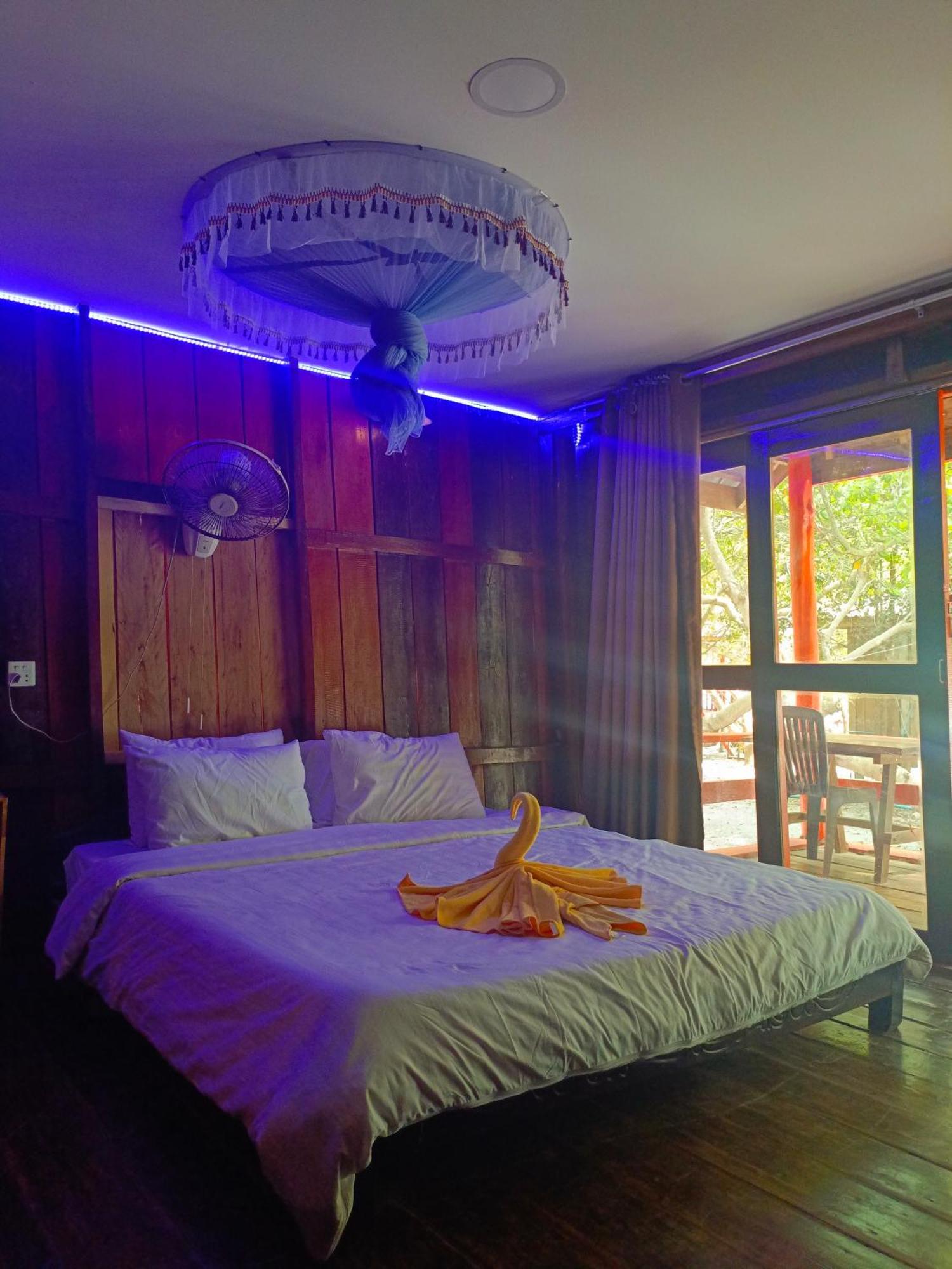 Koh Rong Beach Hostel And Bungalows Kaoh Touch Luaran gambar